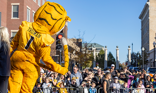 Homecoming parade